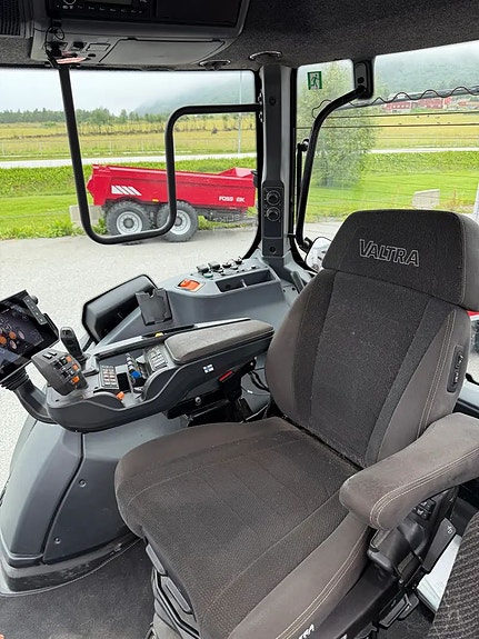 Valtra N175D 11 of 12
