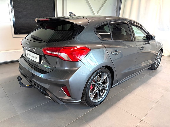 Ford Focus 6 of 16