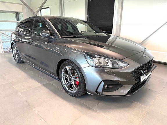 Ford Focus 8 of 16