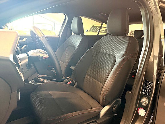 Ford Focus 12 of 16