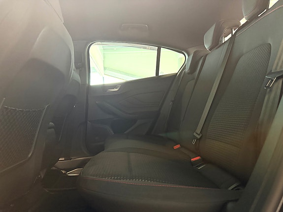 Ford Focus 15 of 16