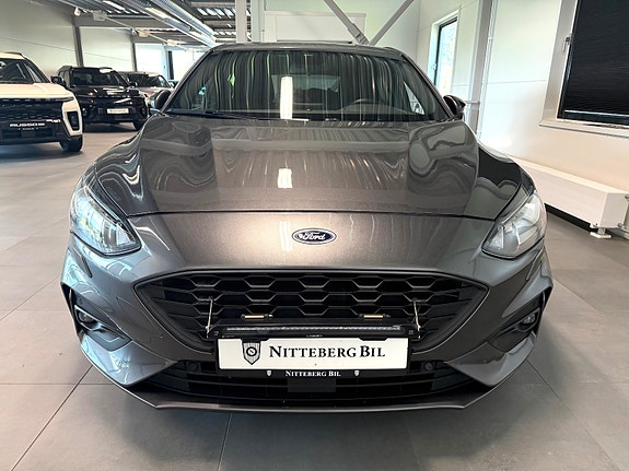 Ford Focus 9 of 16