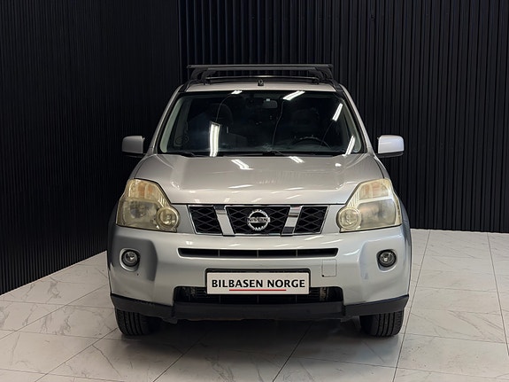 Nissan X-Trail 2 of 5