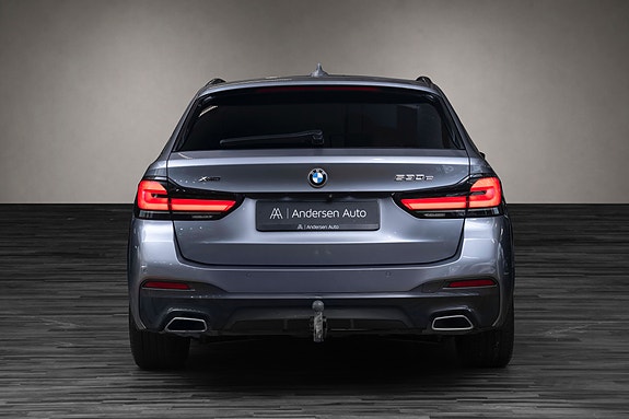 BMW 530e 4 of 5