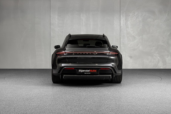 Porsche Taycan 4 7 of 30