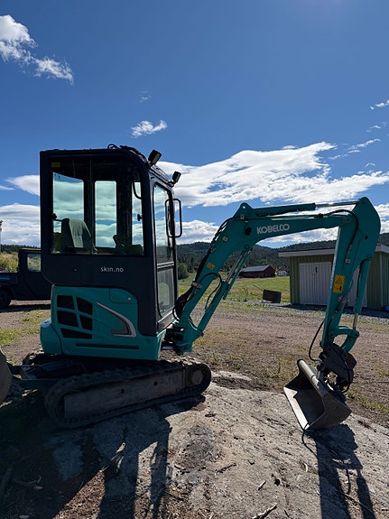 Kobelco SK 17SR 3 of 5