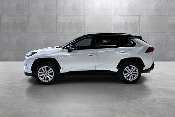 Toyota RAV4 2 of 5