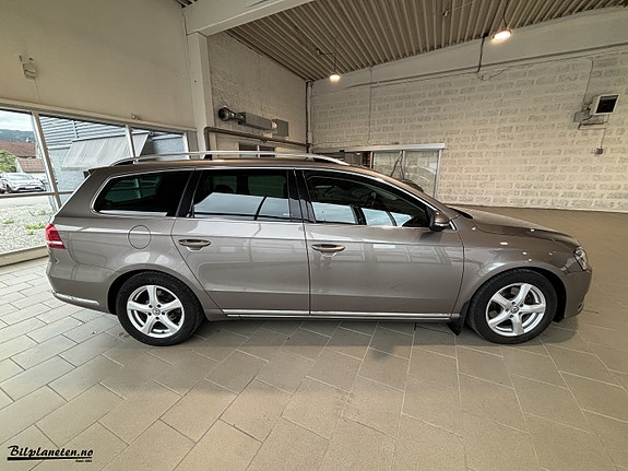 Volkswagen Passat 4 of 5