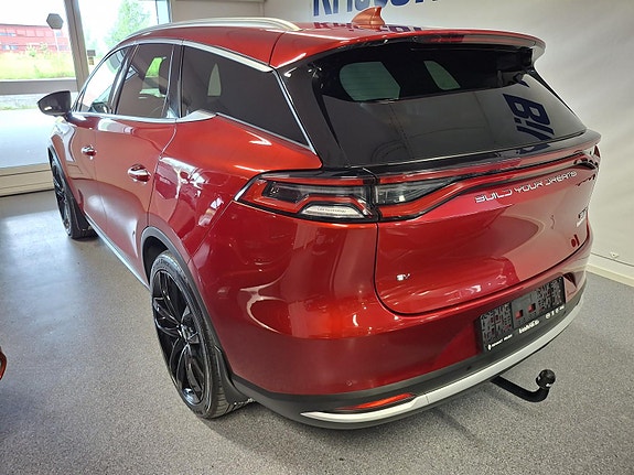 BYD Tang 4 of 5