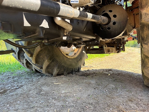 Zetor 8540 m/tvillinghjul framme og bak. 23 of 30