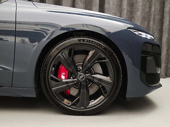 Audi S6 e-tron 22 of 30