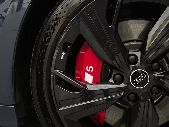 Audi S6 e-tron 19 of 30