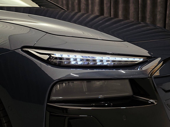 Audi S6 e-tron 12 of 30