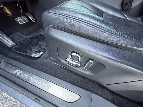 Land Rover Range Rover Evoque 9 of 30