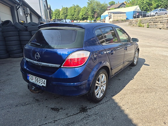 Opel Astra 4 of 5