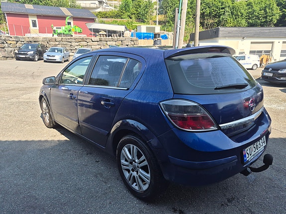 Opel Astra 5 of 5