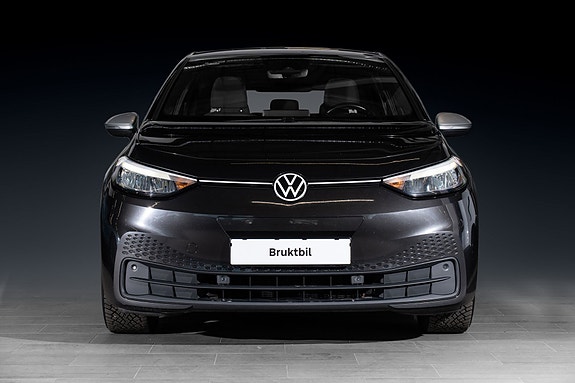 Volkswagen ID.3 3 of 5