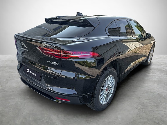 Jaguar I-PACE 4 of 5