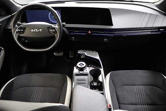 Kia EV6 3 of 5