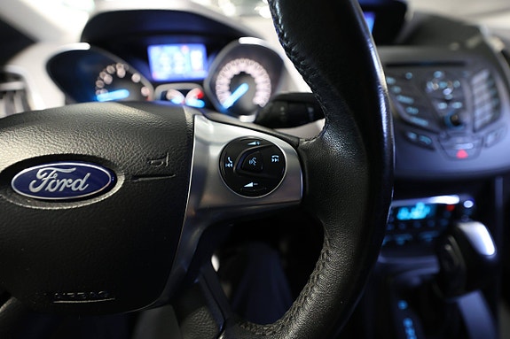 Ford Kuga 16 of 30