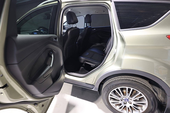 Ford Kuga 25 of 30