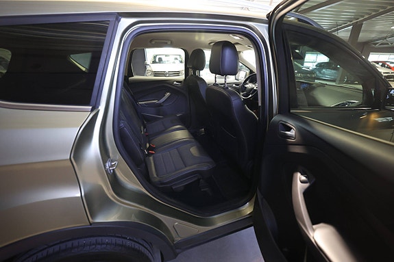 Ford Kuga 28 of 30