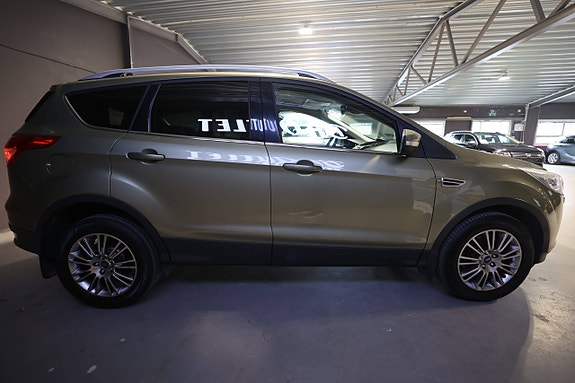 Ford Kuga 5 of 30