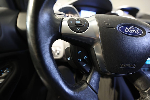 Ford Kuga 17 of 30