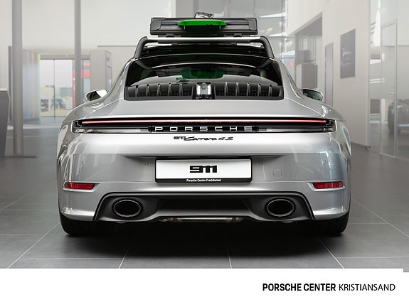 Porsche 911 4 of 5