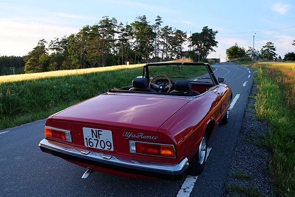 Alfa Romeo Spider 27 of 30