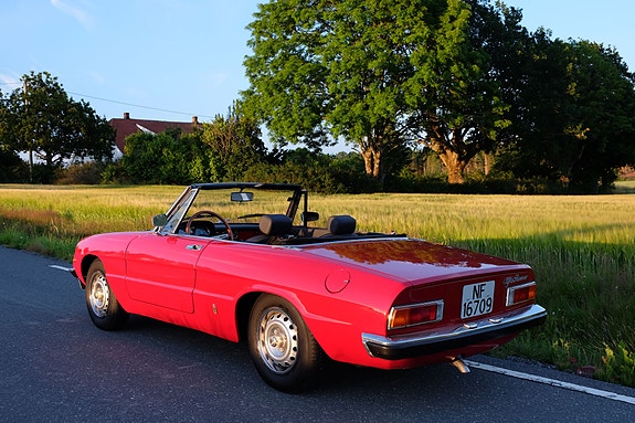 Alfa Romeo Spider 26 of 30