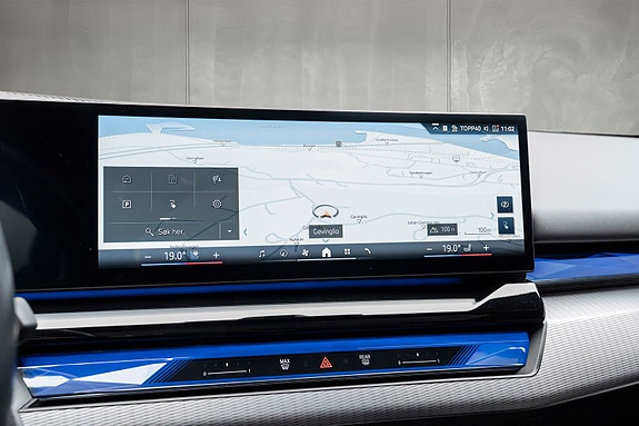 BMW i5 21 of 30