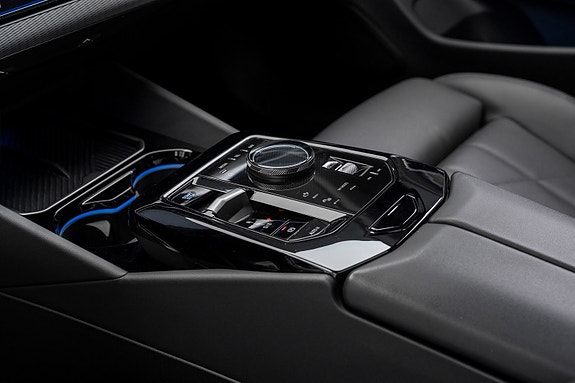 BMW i5 26 of 30