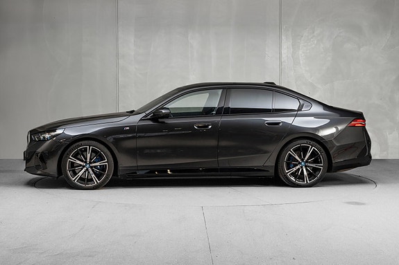 BMW i5 5 of 5