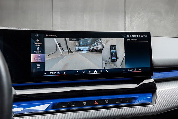 BMW i5 23 of 30