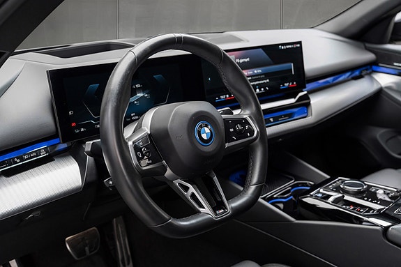 BMW i5 27 of 30