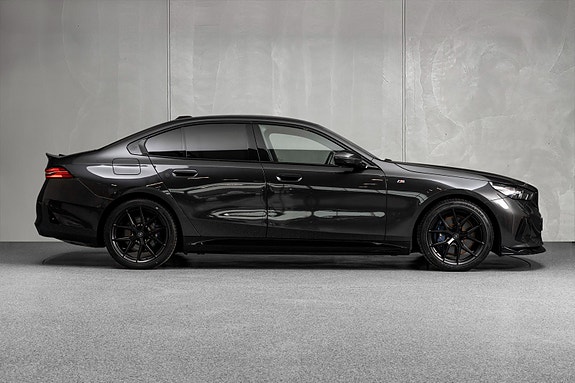 BMW i5 13 of 30