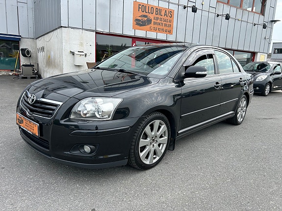 Toyota Avensis 3 of 5