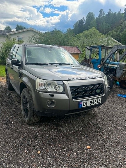 Land Rover Freelander 2 of 5