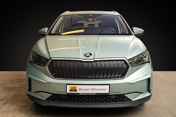 Skoda Enyaq 2 of 5