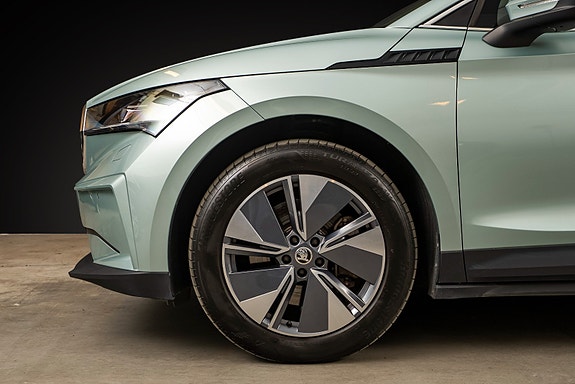 Skoda Enyaq 4 of 5