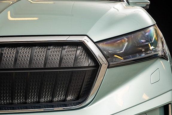 Skoda Enyaq 3 of 5