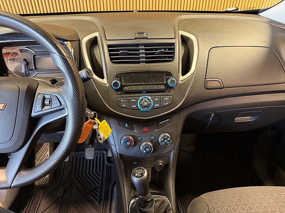 Chevrolet Trax 13 of 22