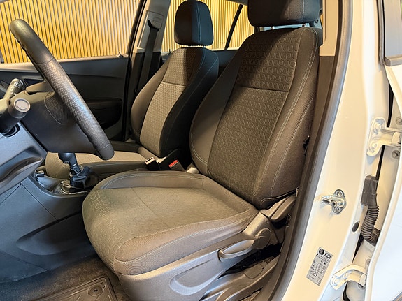 Chevrolet Trax 11 of 22
