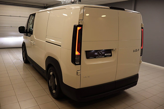 Kia PV5 18 of 30