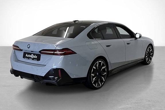 BMW i5 5 of 5