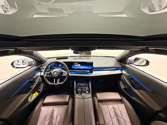 BMW i5 14 of 30