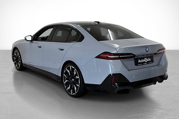 BMW i5 3 of 5