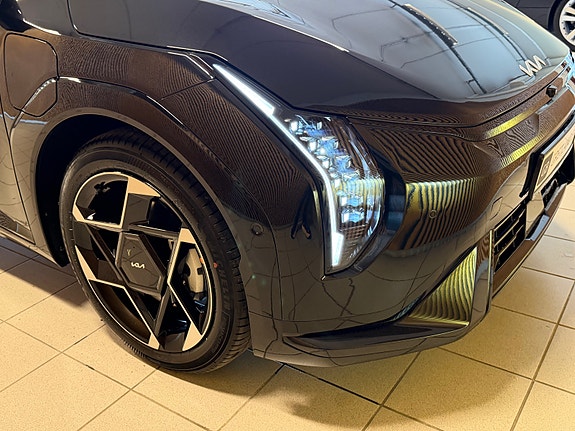 Kia EV4 10 of 25