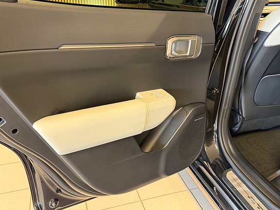 Kia EV4 17 of 25